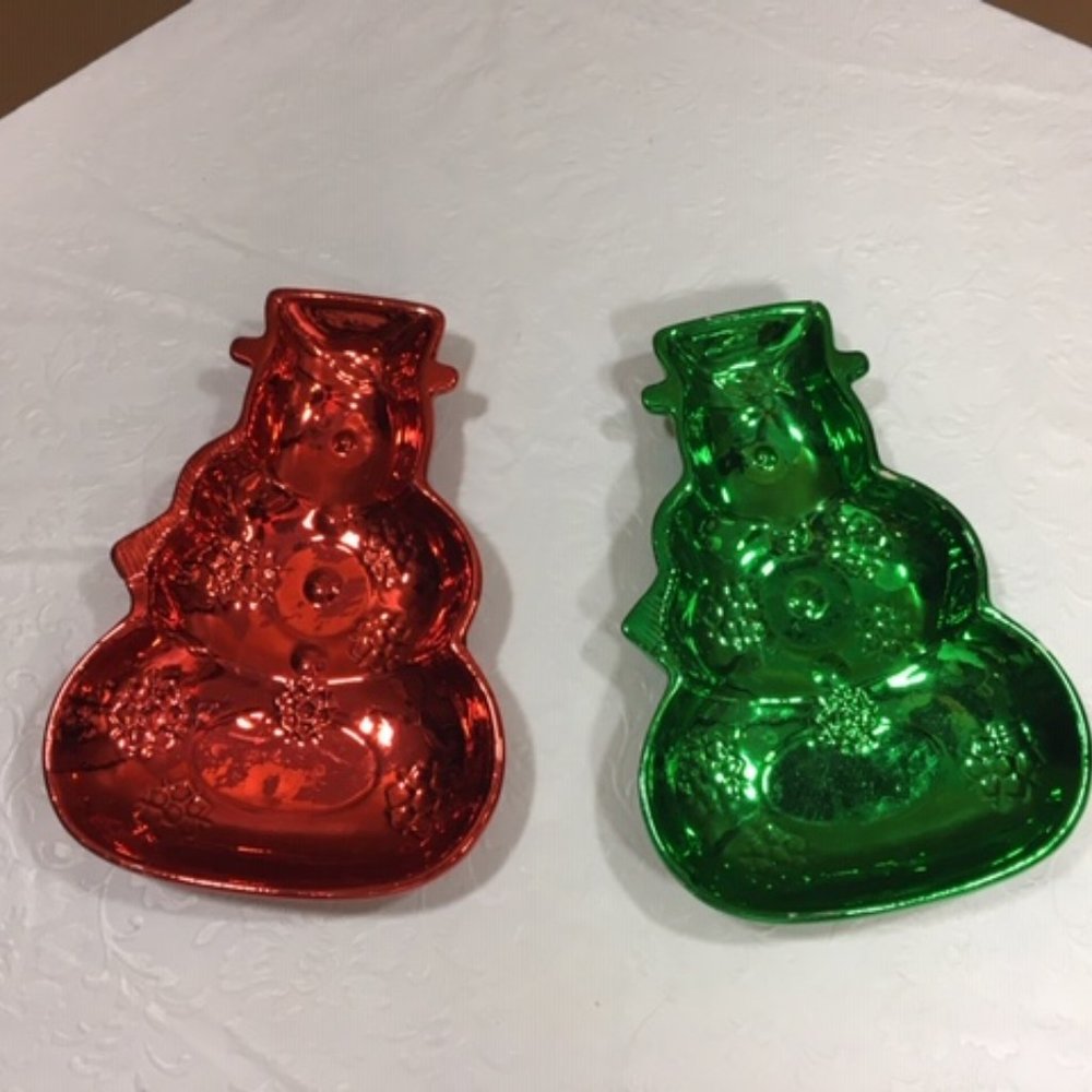 VTG Red & Green Decorative Snowman Holiday Candy Treat Plates Dishes Set of Two